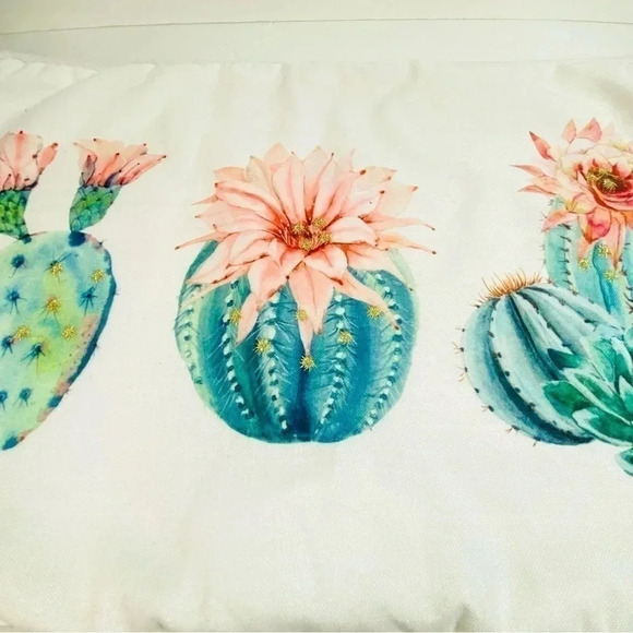 Le Pouf Pillow Cover Canvas 11 In. x 19 In. Flowering Cactus Zip Closure - Picture 5 of 11